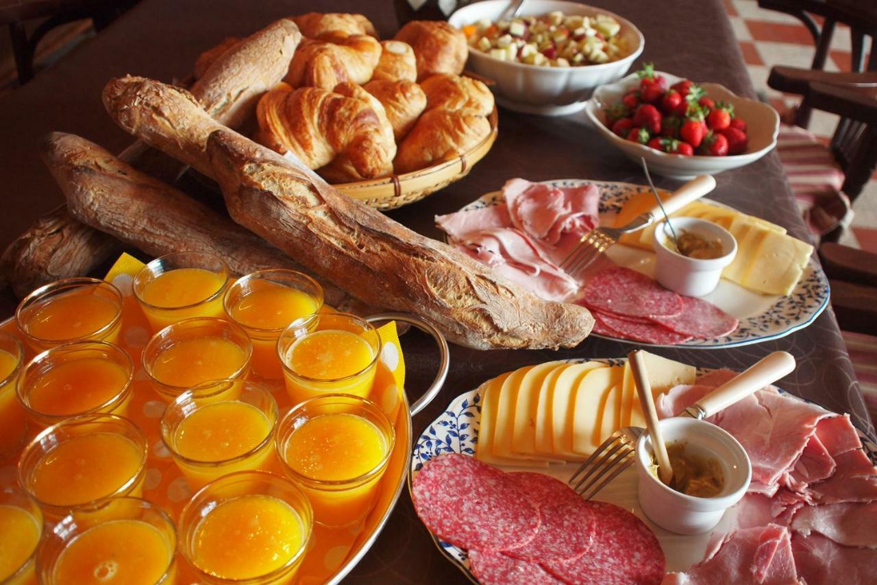 Parisot  Le Couvent De Neuviale B&B 외부 사진